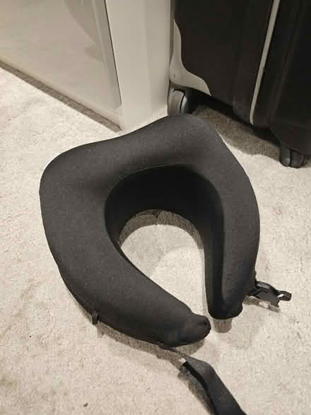 Photo of free Gowell travel neck pillow (Oval Quarter SW9) #1