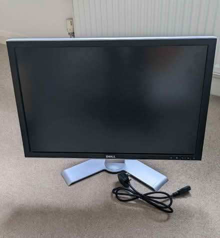 Photo of free Dell computer screen (Rudgwick RH12) #1