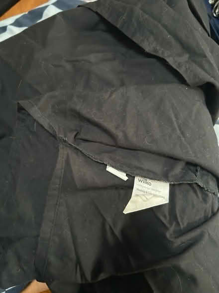Photo of free Black fitted sheet 140x170cm (Shenley Fields B29) #1