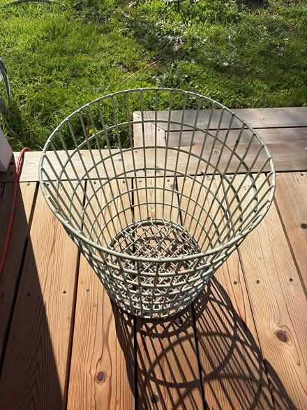 Photo of free Waste basket, Vintage steel (Gilroy Northwest - Rural) #1