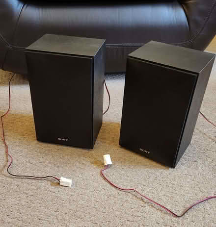 Photo of free Stereo Hi-Fi Speakers (Tunbridge Wells N. TN4) #1