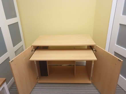 Photo of free Old Style Computer Desk (Bushey Arches WD19) #3