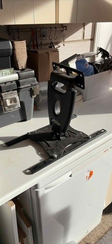 Photo of free Tv wall mount (Ditchingham NR35) #1