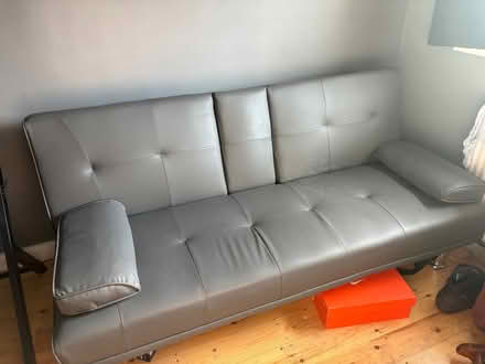 Photo of free Sofa bed (Hood Manor WA5) #1