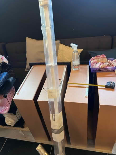 Photo of free White curtain pole (Lambs Green RH12) #2