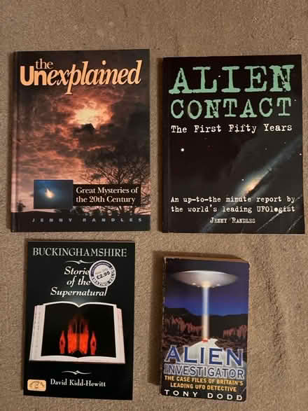 Photo of free Books - Supernatural, UFOs (Hemel, HP3) #1