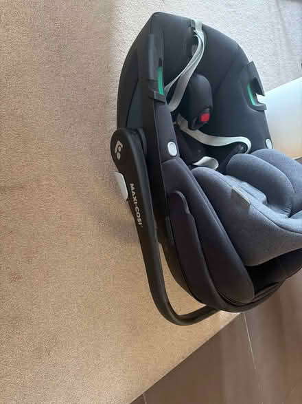 Photo of free Car Baby Seat (SW11) #2