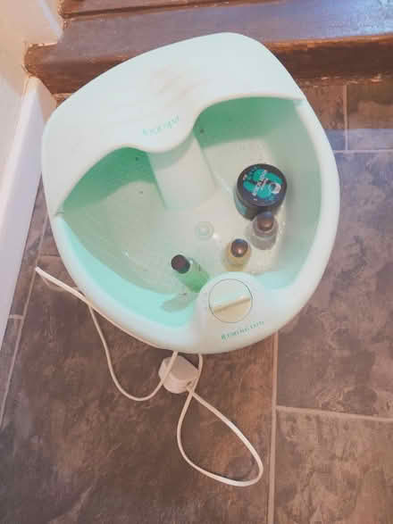 Photo of free Foot spa with some oils and treatments (Putnoe MK41) #1