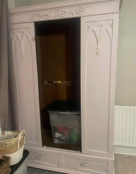 Photo of free Wardrobe vintage style (islington N1) #1