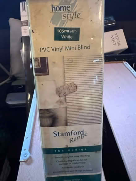 Photo of free White vinyl mini blind 105cm wide (Lambs Green RH12) #1