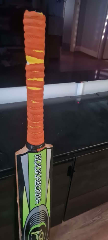Photo of free Cricket bat Kookaburra Big Kahuna, well used but functional (Stroud Green N4) #2