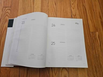 Photo of free 2015 agenda that is valid in 2026 (Near the experimental farm) #3