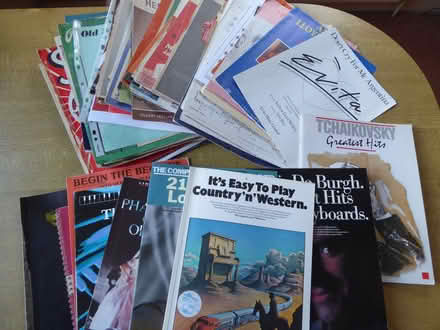 Photo of free Sheet music for piano (Fareham PO15) #1