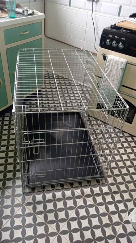 Photo of free Medium/large dog crate (used) (Ridge LA1) #1