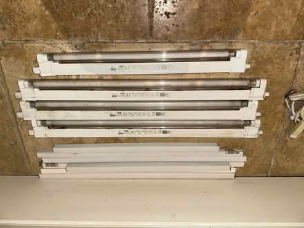 Photo of free 4 x Under-cupboard Lights c/w spare tubes (Westerham TN16) #1
