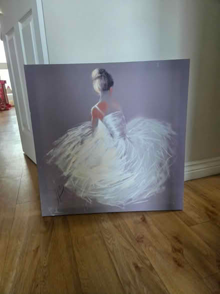 Photo of free Ballerina Wall art (TF5 Admaston) #1