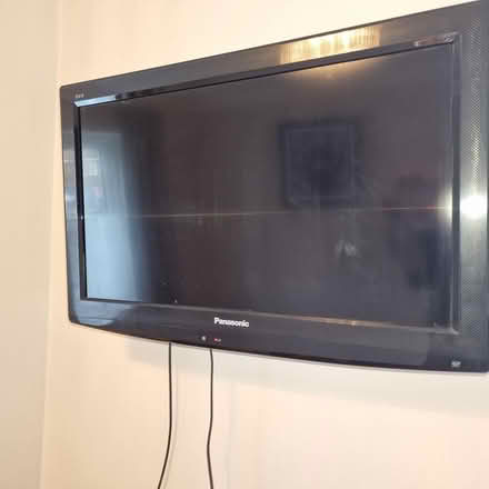 Photo of free 26 inch screen TV (Broadbridge Heath, RH12) #2