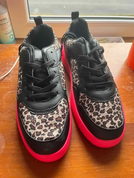Photo of free Size 8 Pink/leopard print Trainers (Fallin FK7) #1