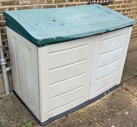 Photo of Outdoor storage shed or box. (Briar Hill) #1