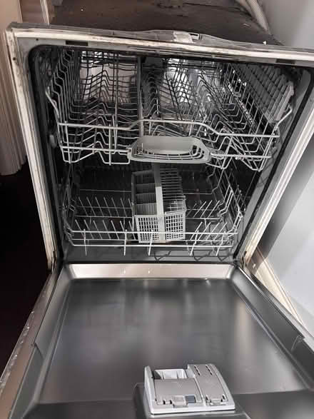 Photo of free Bosch Dishwasher (NW2 Cricklewood) #1