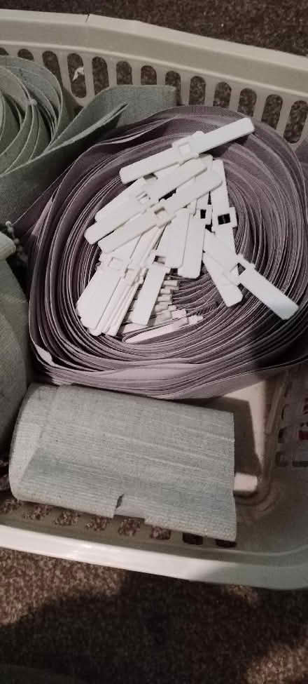 Photo of free Vertical Blinds & Rail (Whitfield DD4) #2
