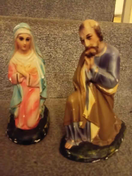 Photo of free Artesania Secchi ceramic creche scene to repair (Dalston E8) #3