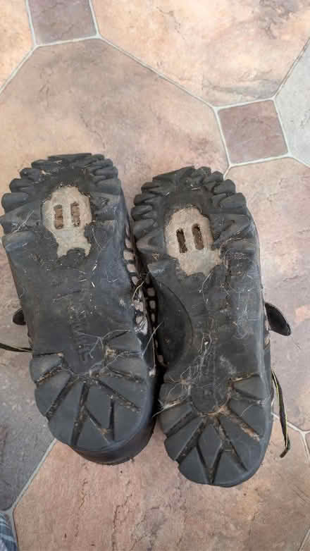Photo of free Shimano cycling boots - Size 9 (Low Hesket CA4) #2