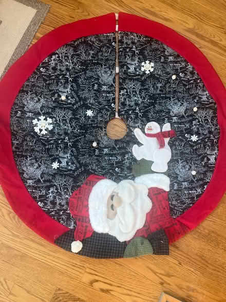 Photo of free Fun Santa tree skirt (Royal Oak, MI) #1