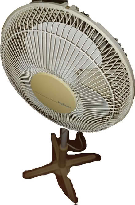 Photo of free Pedestal Fan (Near Monroe Middle School) #1
