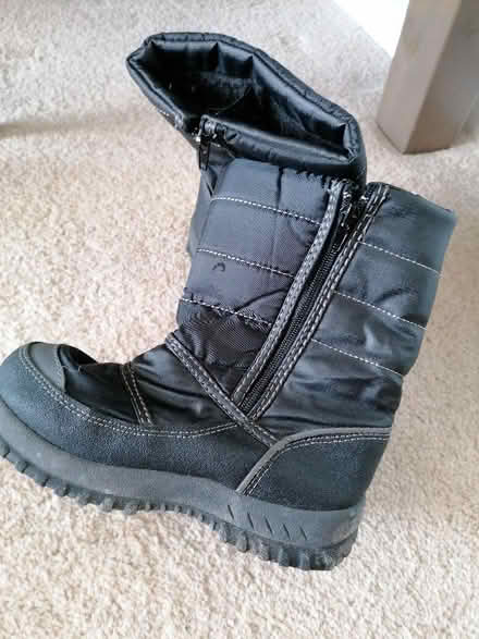 Photo of free Size 34 zip up boots, Osaga (Langney BN23) #2