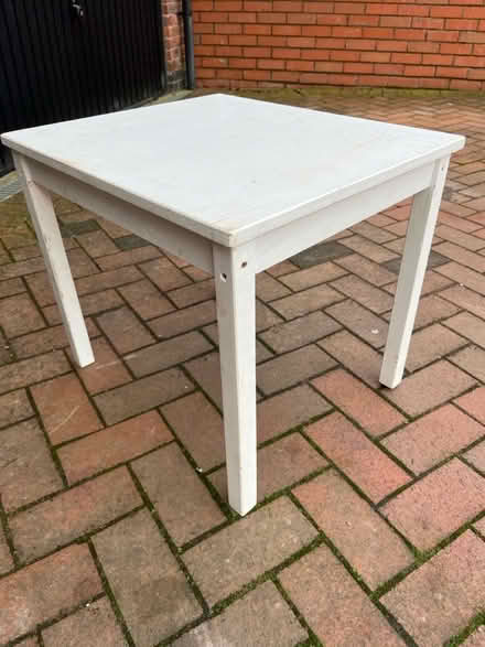 Photo of free Small child’s table (TF4) #1
