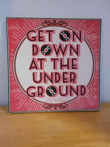 Photo of free retro vinyl art deco design canvas (Ballyclare BT39) #1