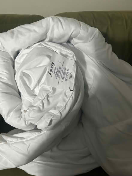 Photo of free Super king 7.5 tog duvet (West Heath B38) #1