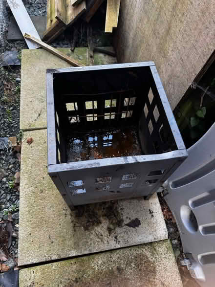 Photo of free Metal Fire Pit / Fire Basket (TN2 3HT) #1