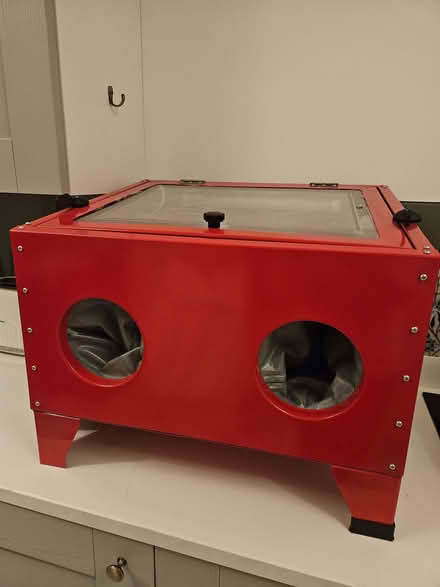 Photo of free Sand blasting cabinet (Kenilworth CV8) #1