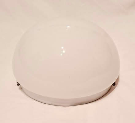 Photo of free Ceiling light fixture (Station Area RG21) #2