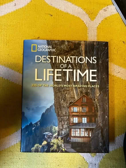 Photo of free National Geographic Travel book (Seven Sisters N15) #1
