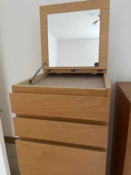 Photo of free Chest of drawers with mirror (Bath, Southdown) #2