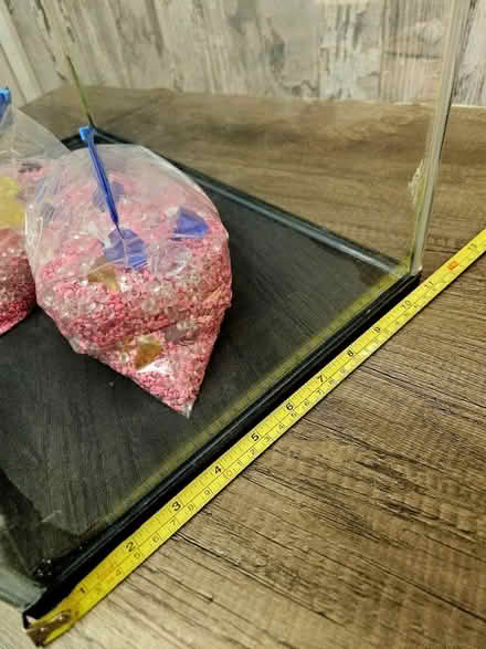 Photo of free Glass fish tank and stones, gravel (Wakefield WF2) #3