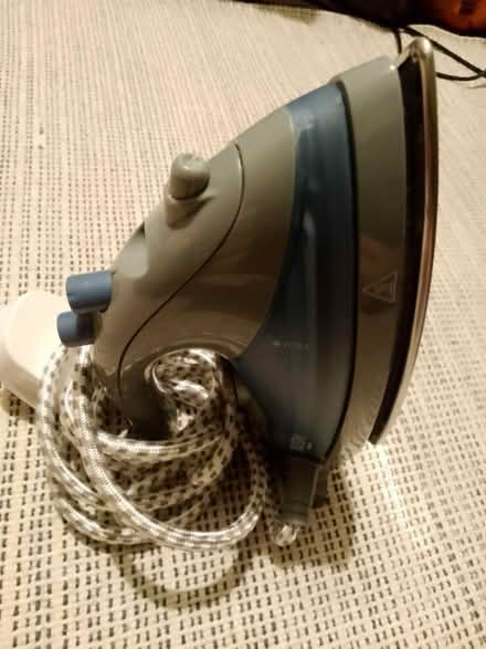 Photo of free Travel iron (City center S1) #1