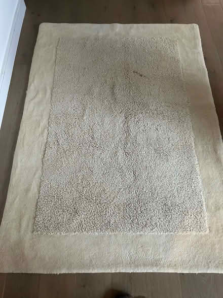 Photo of free Cream wool rug (Whitechapel E1) #2