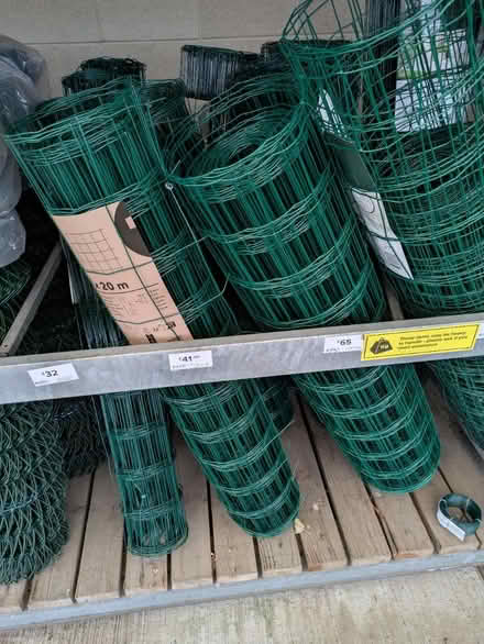 Photo of Wire fencing (ratho EH28) #1