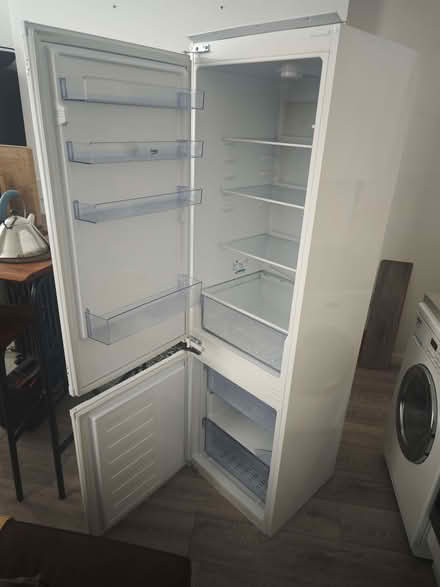 Photo of free Integrated Fridge Frieezer (islington N1) #1