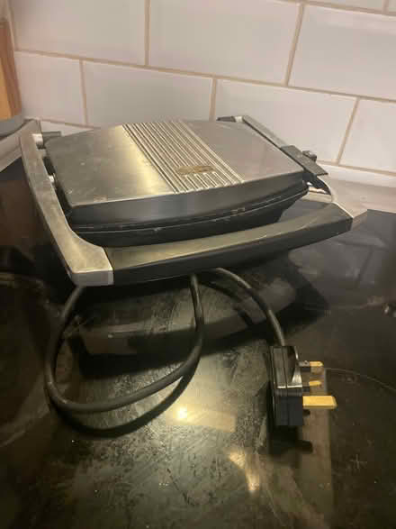 Photo of free Electric grill breville (OX44 nuneham) #1