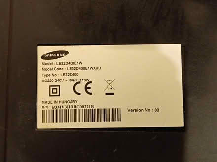 Photo of free 32" TV: Powers on, needs repair (SE9) #4