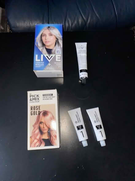 Photo of free Hair dye (Bow E3) #1
