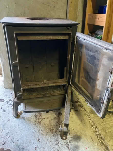 Photo of free Woodburner spares or repair (Penisarwaun LL55) #3