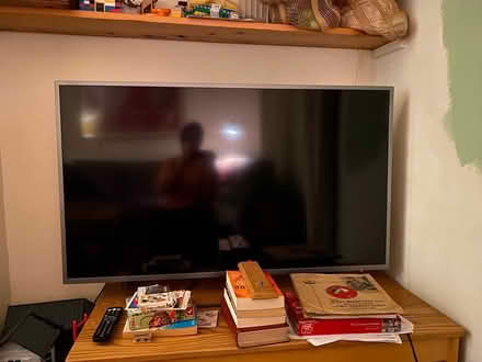 Photo of free TV (broken) (Bristol BS3 (Totterdown)) #1