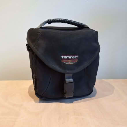 Photo of free Tamrac padded Camera bag with adjustable inserts. (Liss Forest GU33) #1