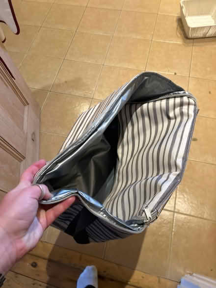 Photo of free Cooler bag (SW12 8ez) #1